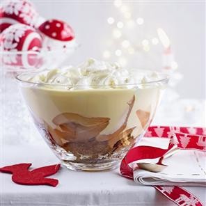 Gingerbread and eggnog custard trifle