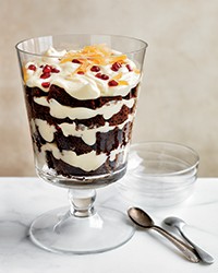 Gingerbread and white chocolate mousse trifle