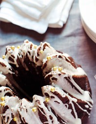 Gingerbread cake with Cognac glaze 