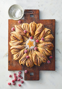 Gingerbread cinnamon rolls