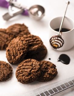 Gingerbread cloud cookies