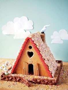 Gingerbread cottage (Cinnamon-orange gingerbread)
