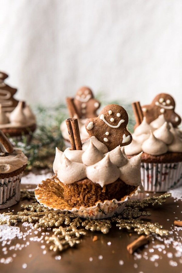 Gingerbread cupcakes with cinnamon browned butter buttercream