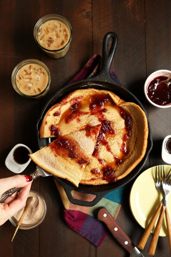 Gingerbread Dutch baby