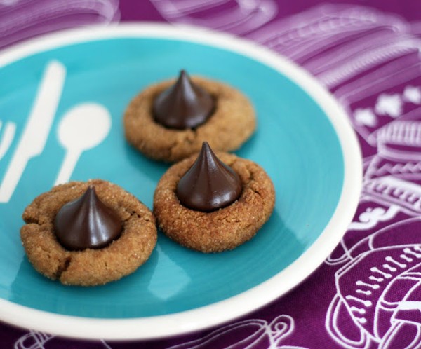 Gingerbread kisses