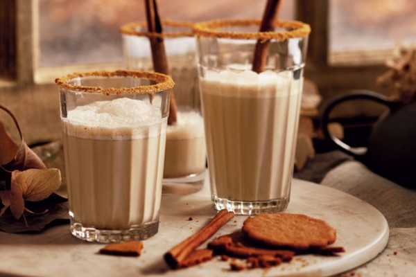 Gingerbread milkshakes