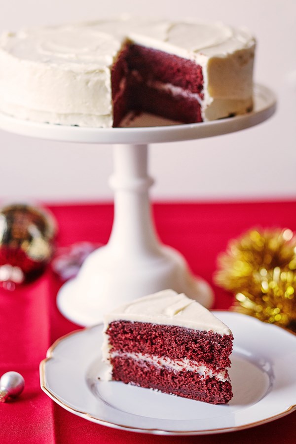 Gingerbread red velvet cake