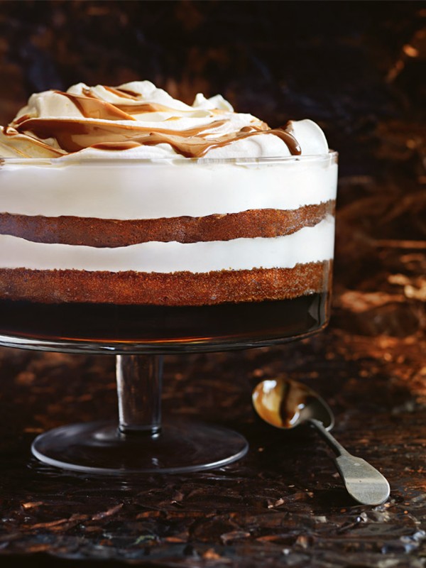 Gingerbread, sherry and caramel trifle
