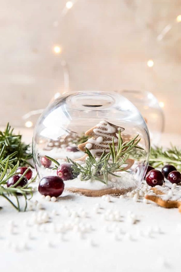 Gingerbread snow globe place setting