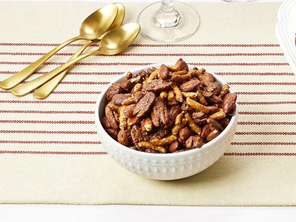Gingerbread spiced nuts 