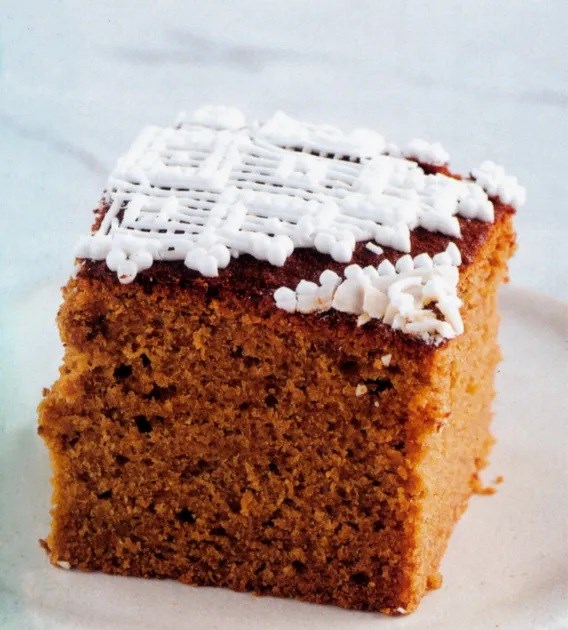 Gingerbread with lemon frosting