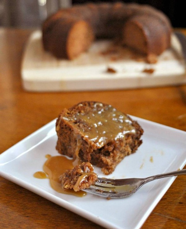 Gingered applesauce cake glazed with caramel