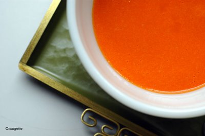 Gingered carrot soup with avocado