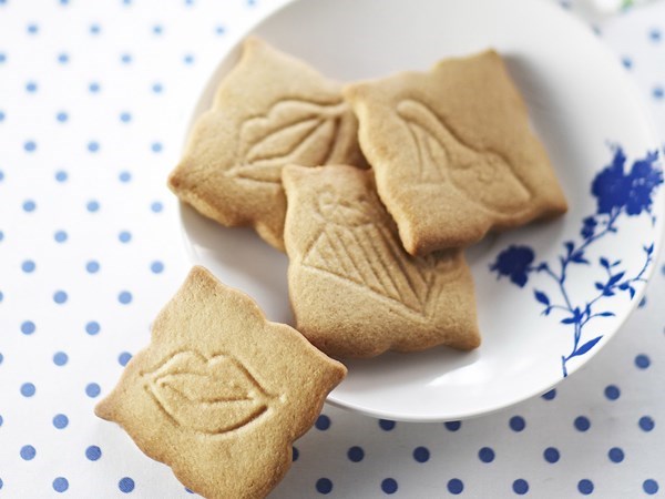 Girl-about-town latte squares