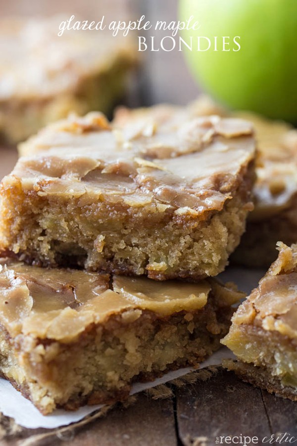 Glazed apple maple blondies