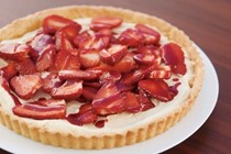 Glazed berry tart with brown sugar mascarpone