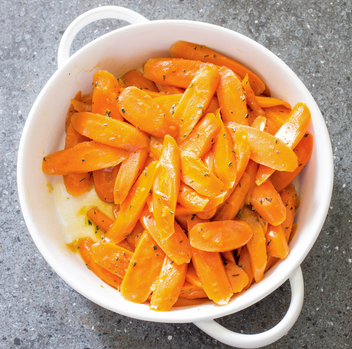 Glazed carrots with ginger and rosemary
