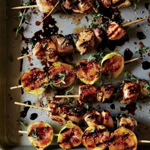 Glazed chicken and fig skewers