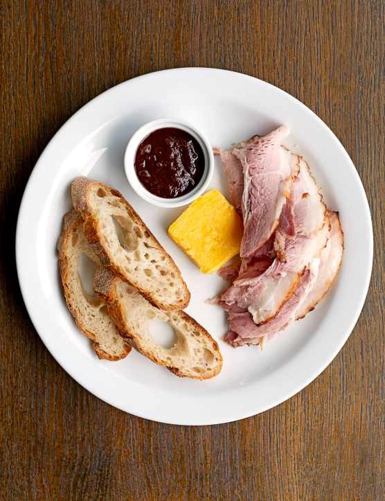 Glazed ham and rhubarb relish