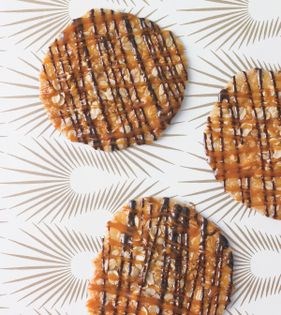 Glazed oatmeal lace cookies