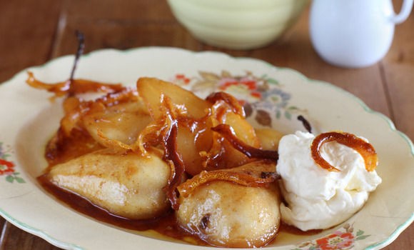 Glazed pears with mascarpone