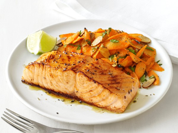 Glazed salmon with spiced carrots