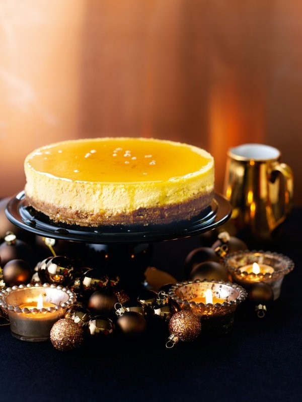 Gleaming maple cheesecake