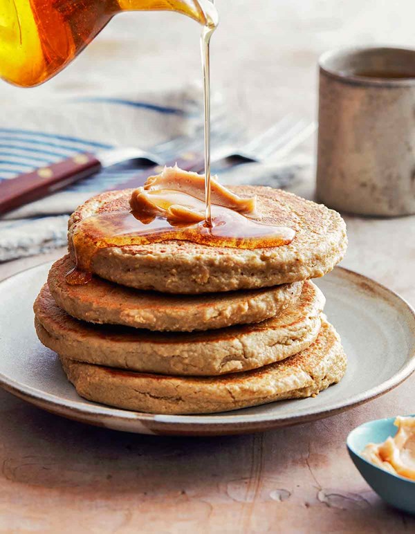 Gluten free banana oat pancakes [honey cinnamon butter]