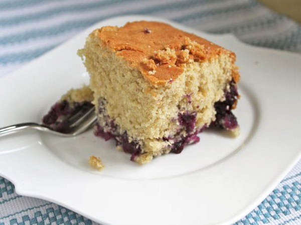 Gluten-free blueberry muffin cake