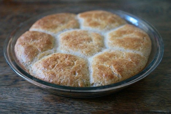 Gluten-free dinner rolls