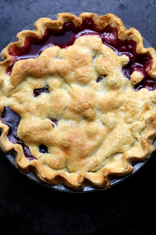 Gluten-free peach and blueberry pie