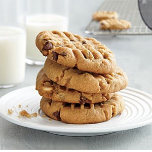 Gluten-free peanut butter chocolate chip cookies