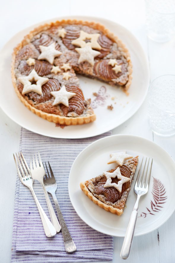 Gluten free pear and hazelnut frangipane tart [Aran Goyoaga]