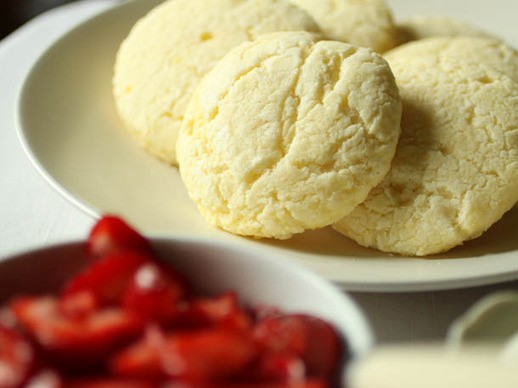 Gluten-free strawberry shortcakes