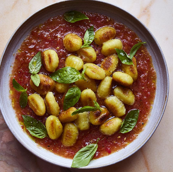 Gnocchi con tomate