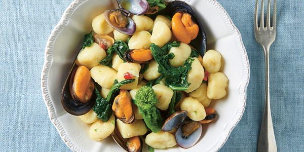 Gnocchi with broccoli, mussels and clams