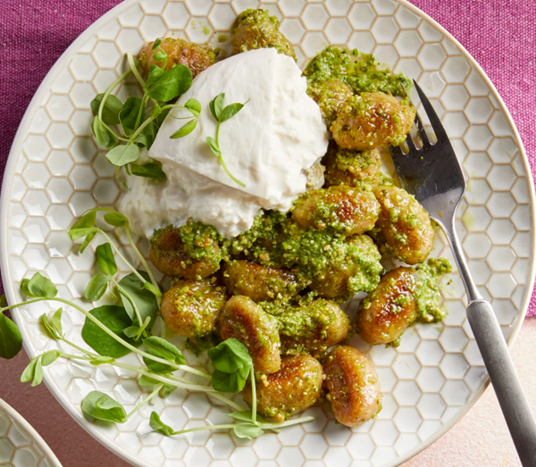 Gnocchi with pea pesto & burrata