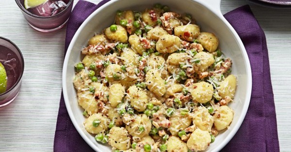 Gnocchi with peas and pancetta