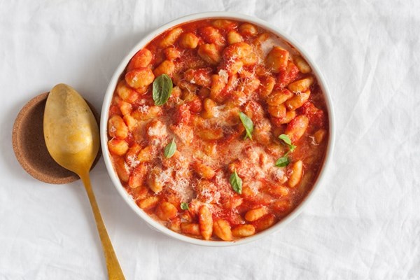 Gnocchi with tomato sauce, mozzarella and basil (Gnocchi alla Sorrentina)