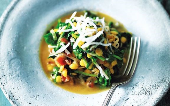 Goan spinach and lentils (Goa daal palak)