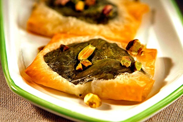 Goat cheese- and basil-stuffed filo parcels