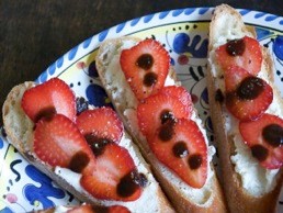Goat cheese and strawberry tartine