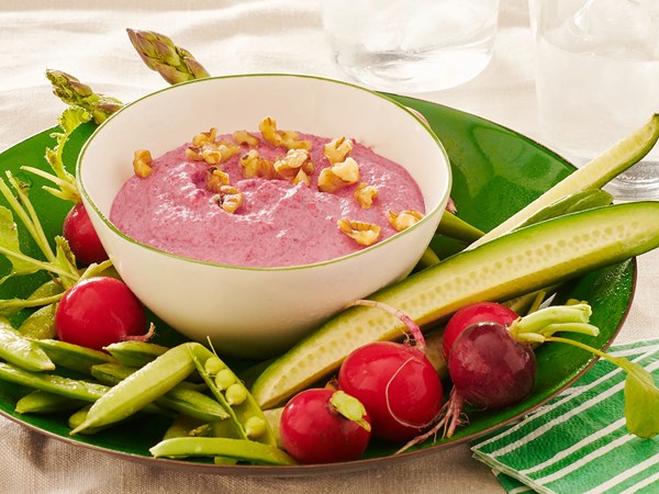 Goat cheese-beet dip