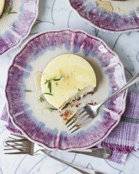 Goat cheese cakes with rosemary and lavender honey