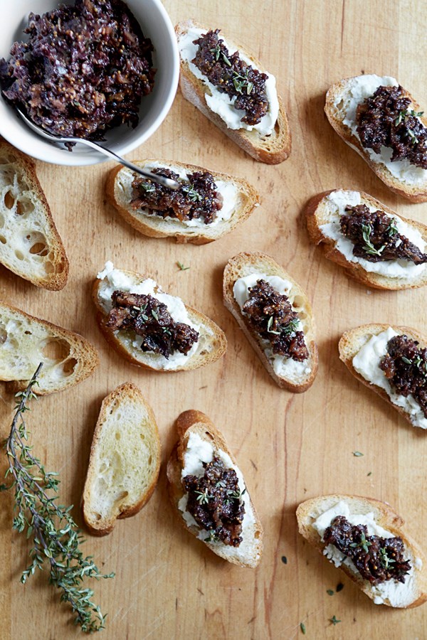 Goat cheese crostini with fig-olive tapenade