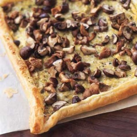 Goat cheese, leek and mushroom tart