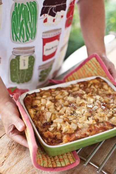 Goat cheese, pear, and prosciutto strata