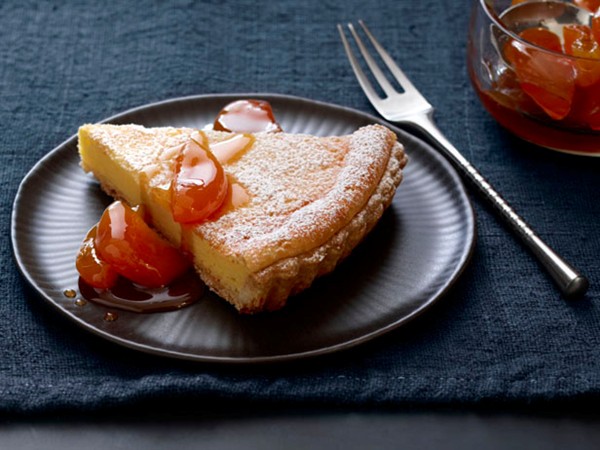 Goat cheese tart with honeyed apricots