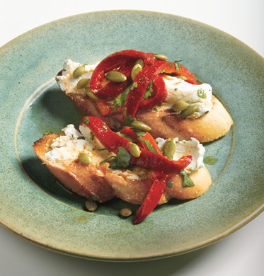 Goat cheese with chipotle and roasted red pepper