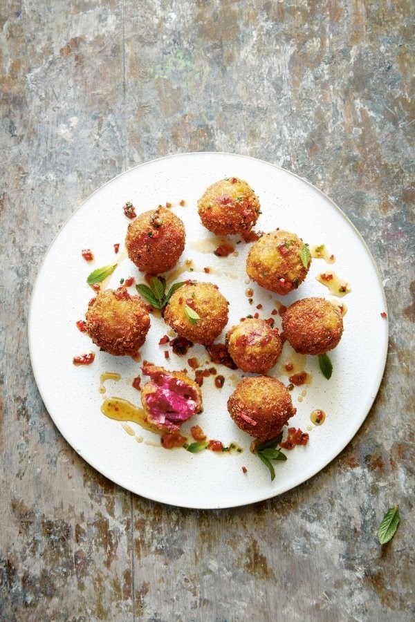 Goat's cheese and beetroot croquettes